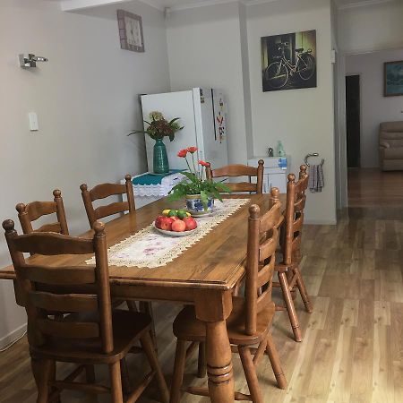 At Homestay Auckland Dış mekan fotoğraf