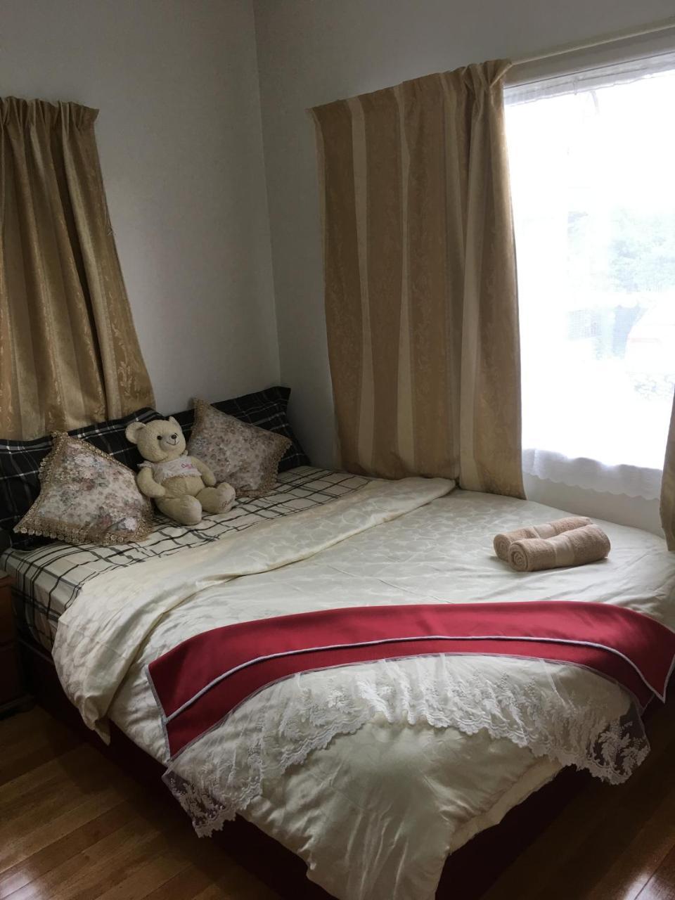 At Homestay Auckland Dış mekan fotoğraf